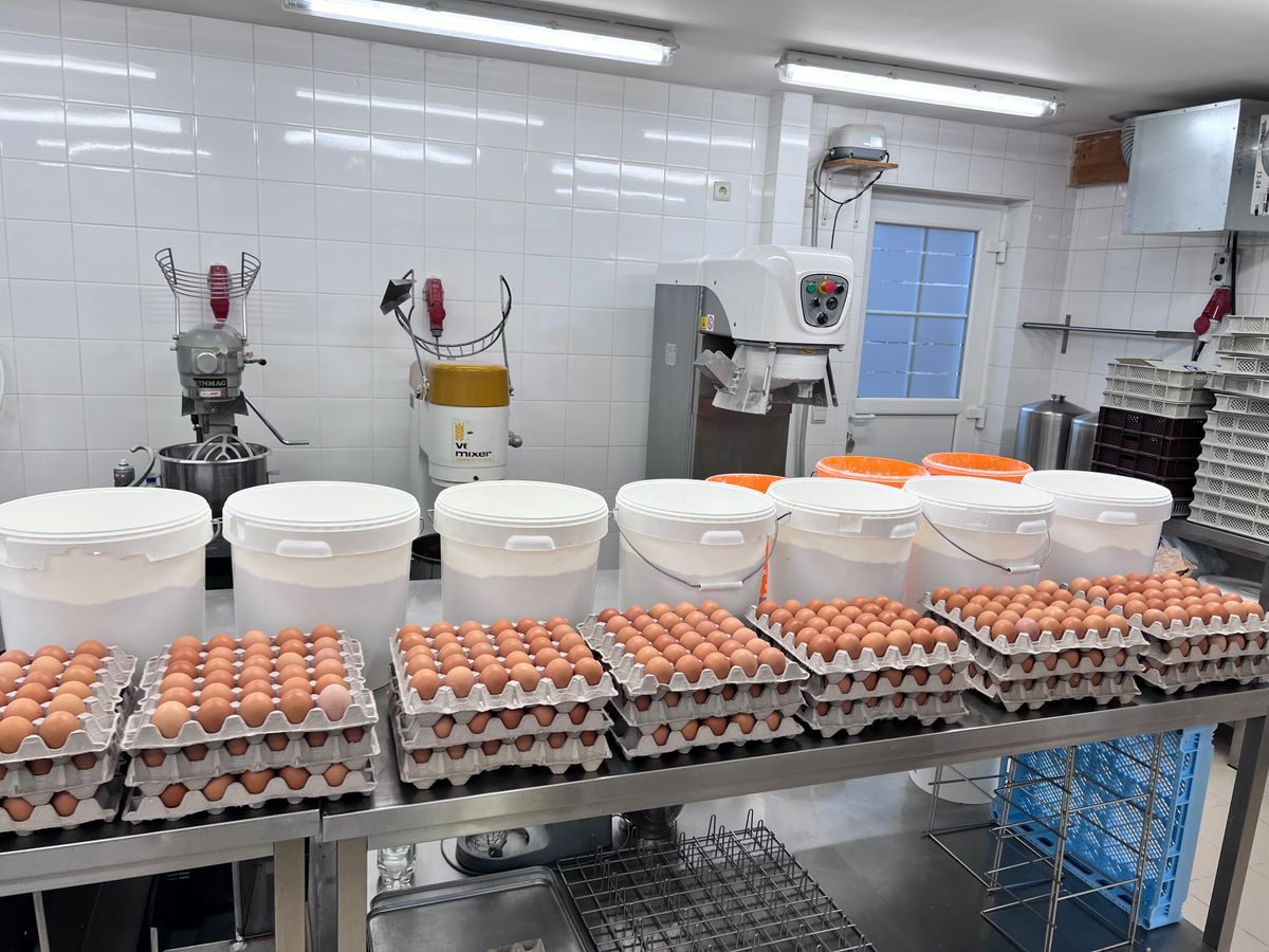 Het atelier van Marcs Wafels, waar al het deeg voor wafels, pannenkoeken en rijstaartjes elke dag vers wordt bereid met verse ingredienten.
